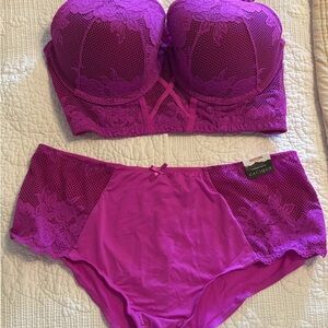 Cacique Fuchsia Lace Bra and Panty Set